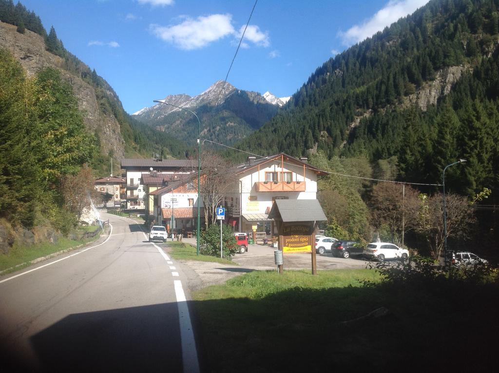 Affittacamere Valle Dorizzo Di Scavoni Paolo Val Dorizzo Luaran gambar